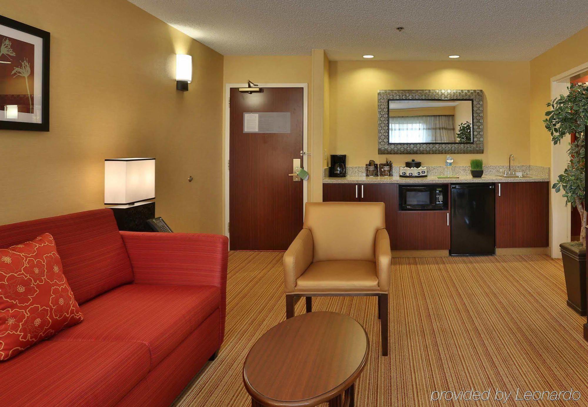 คอร์ทยาร์ด สปริงฟิลด์ แอร์พอร์ต Hotel ภายนอก รูปภาพ